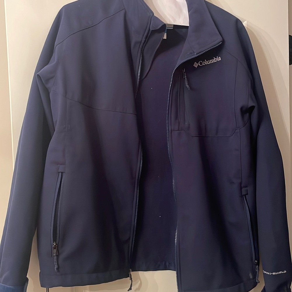 Columbia men’s jacket size XL navy blue color
